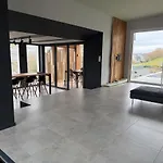 Contemporary House, Absolute Quiet In Nature